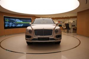 Bentley Bentayga V8 Centenary Specifications 2020 года  (UAE)